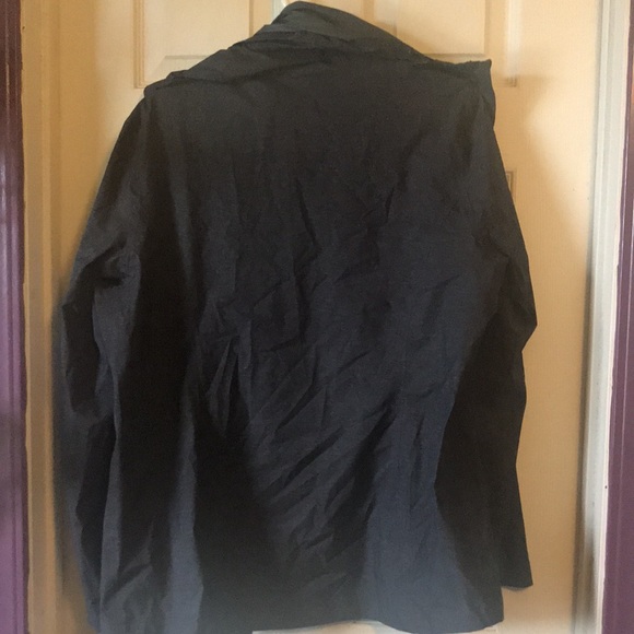 A black light weight rain jacket - Picture 4 of 4